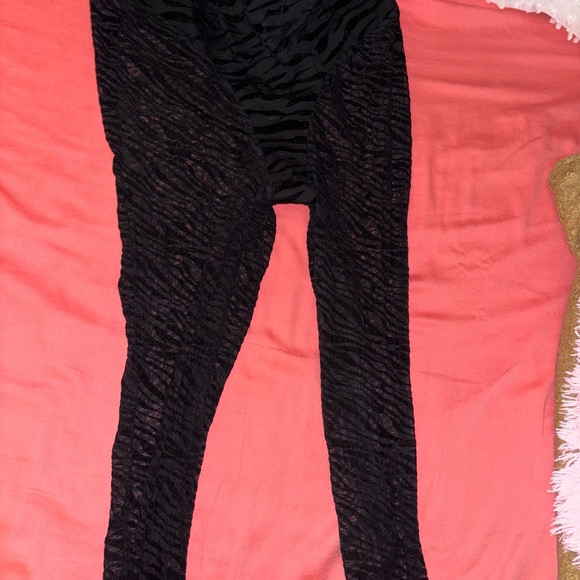 Maniere De Voir Zebra Mesh Print 2 peice Set - Picture 4 of 4